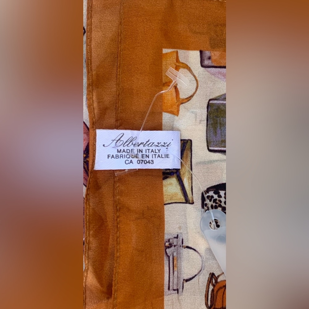 SILK 🆕  Italy 🇮🇹 - RARE - 1 of a kind (see google) - Picture 5 of 15